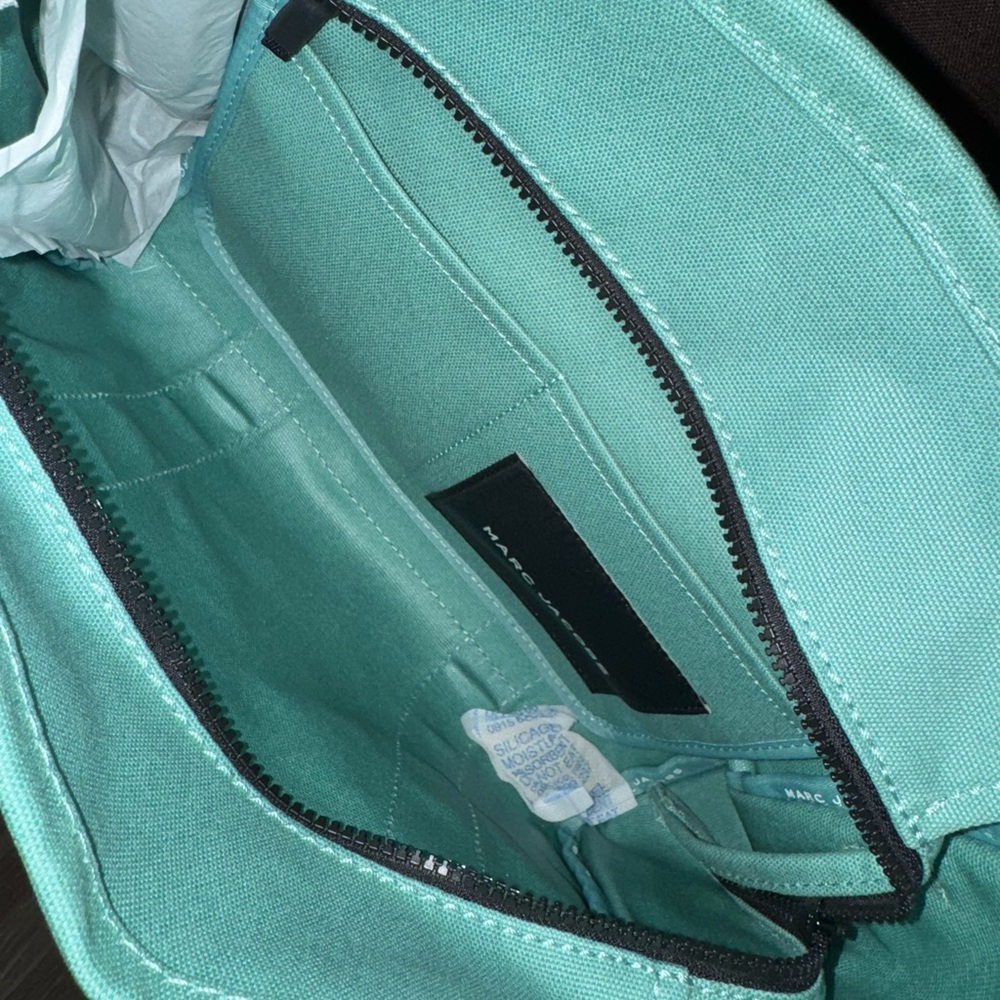 BRAND NEW Wasabi Marc Jacobs Medium Tote Bag - Picture 4 of 5